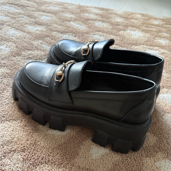 Princess Polly loafer - Picture 2 of 3